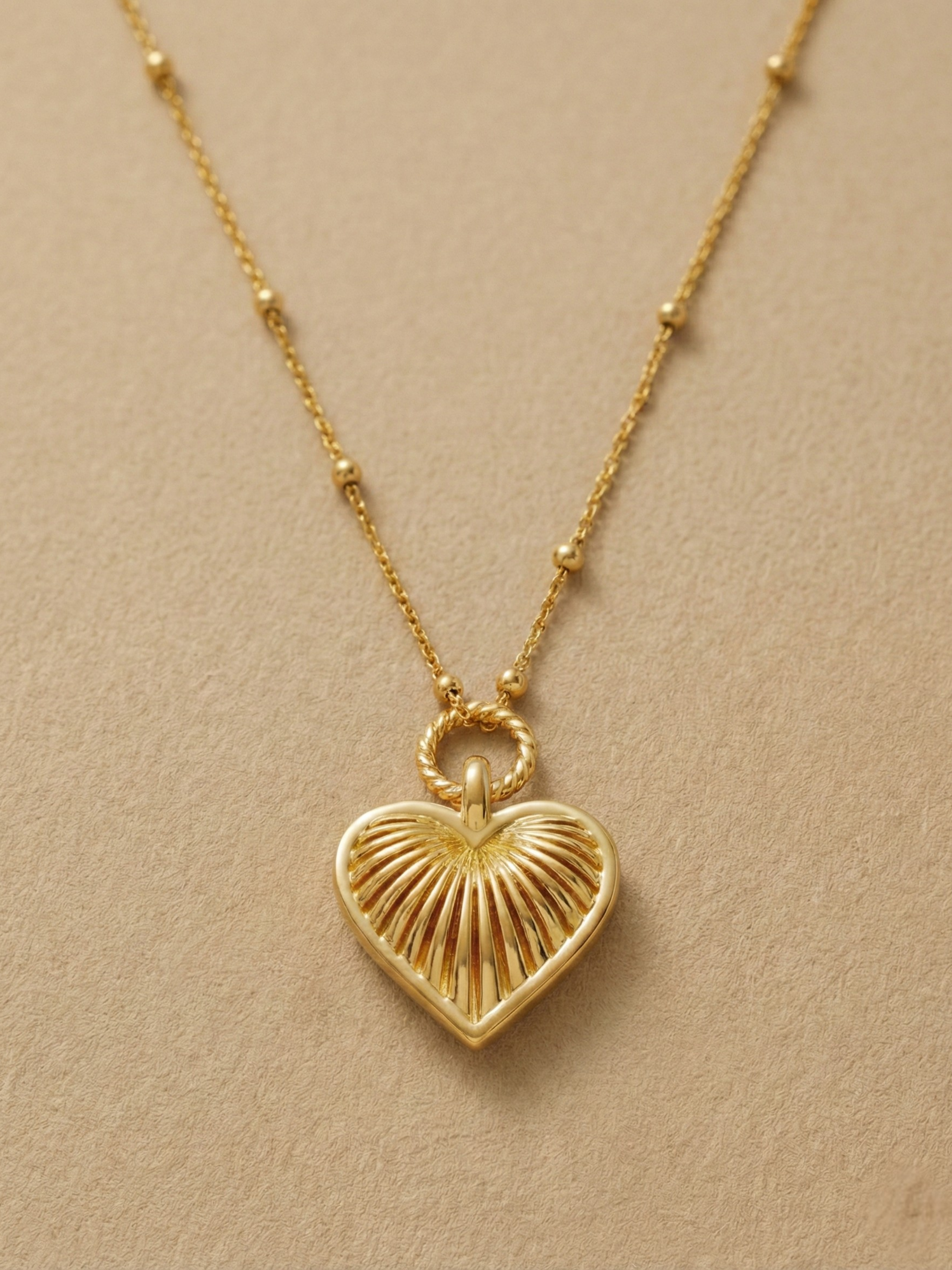 Héritage Cœur Rayonnant - Collier